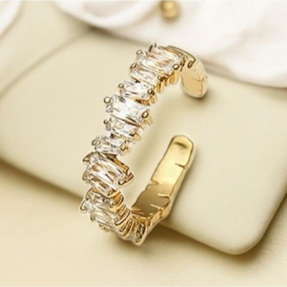 NEW 18K yellow gold plated adjustable baguette cubic zirconia ring jewelry B28A - Picture 6 of 6